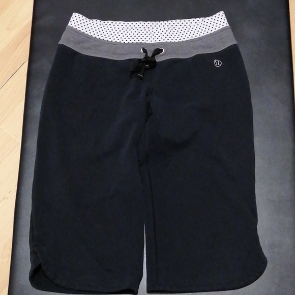Lululemon capris